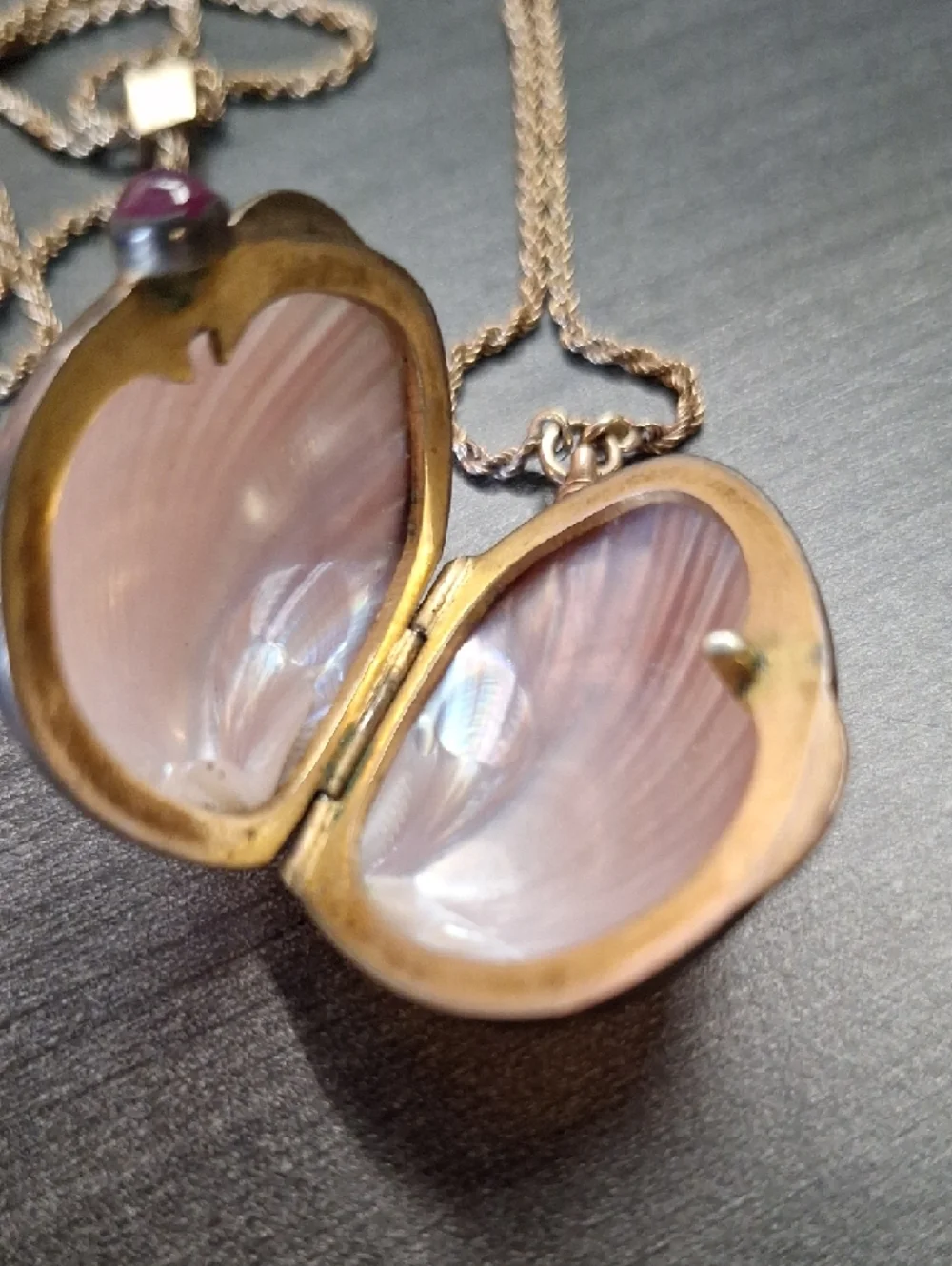 Vintage SOB & Co Gold-Tone Necklace with Cream SeaShell Locket Pendant Inlay